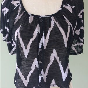 Rue21 black and white crop top